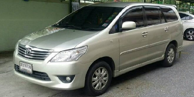 Pattaya taxi with minivan Toyota Innova