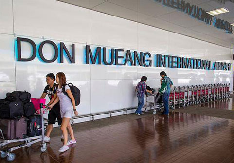 GATES 2 - meeting point at DMK airport for international flights